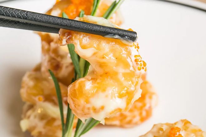 济南高新万达广场太二酸菜鱼 用乐动体育美味发电！(图3)