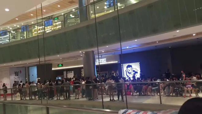 济南高新万达广场太二酸菜鱼 用乐动体育美味发电！(图5)