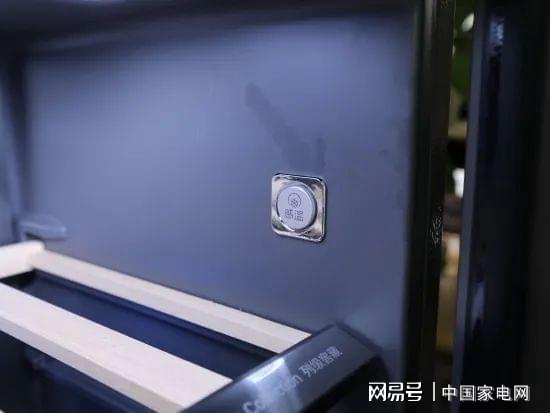 LD乐动 乐动体育海信璀璨系列新品JC-166WZKJC1P厅吧评测 真空存储打造艺术生活(图9)