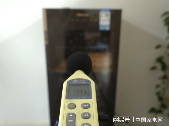 LD乐动 乐动体育海信璀璨系列新品JC-166WZKJC1P厅吧评测 真空存储打造艺术生活(图22)