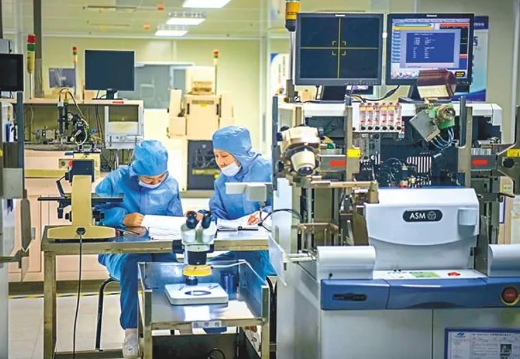 外媒：2025年中国LD乐动 乐动体育大陆半导体设备国产化达50%不再依赖美国(图3)