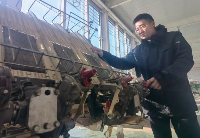 乐动体育抓好备春耕 筑牢压舱石｜科技“唱主角” 备耕“加速度”(图2)