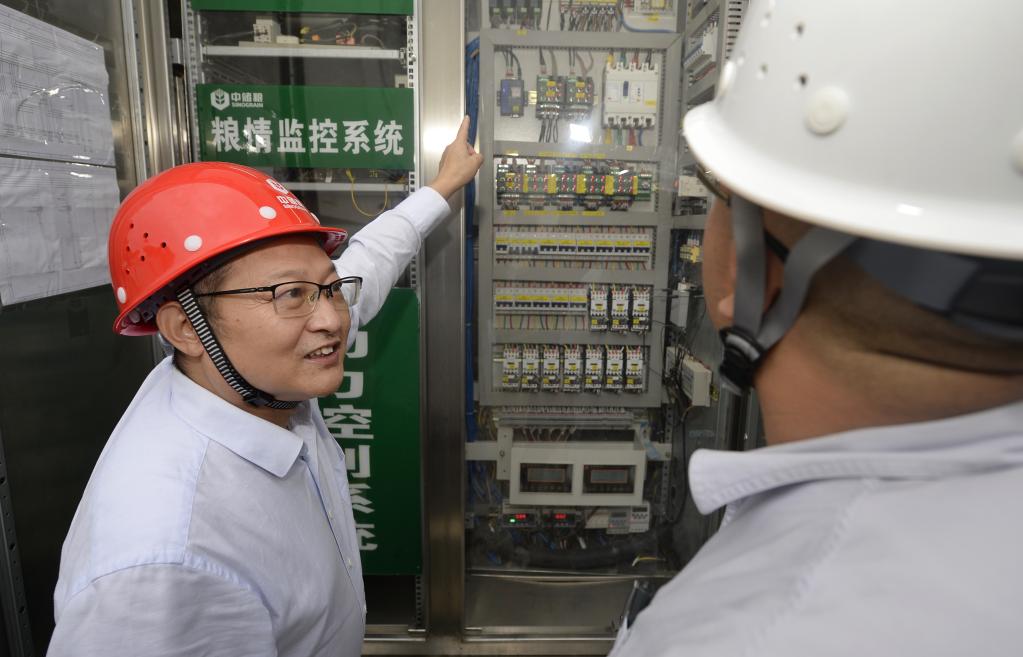 科技赋能守护大国乐动体育粮仓(图2)